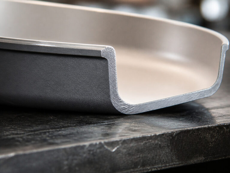 Your Guide to Hard Anodized Cookware & Its Resilient Coating