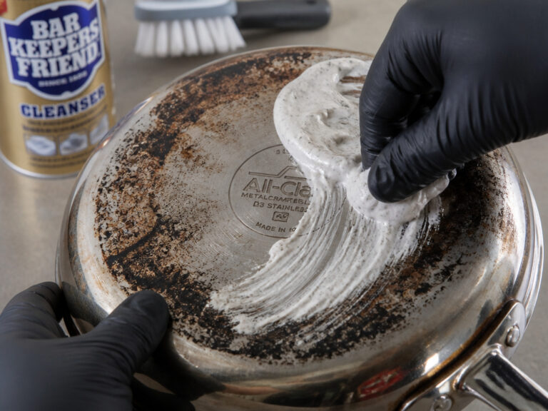 How Do You Clean the Bottom of a Frying Pan? A Proven Guide