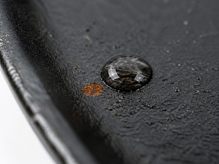 Scraping a Cast Iron Skillet: Safe Tools, Methods, and Rules